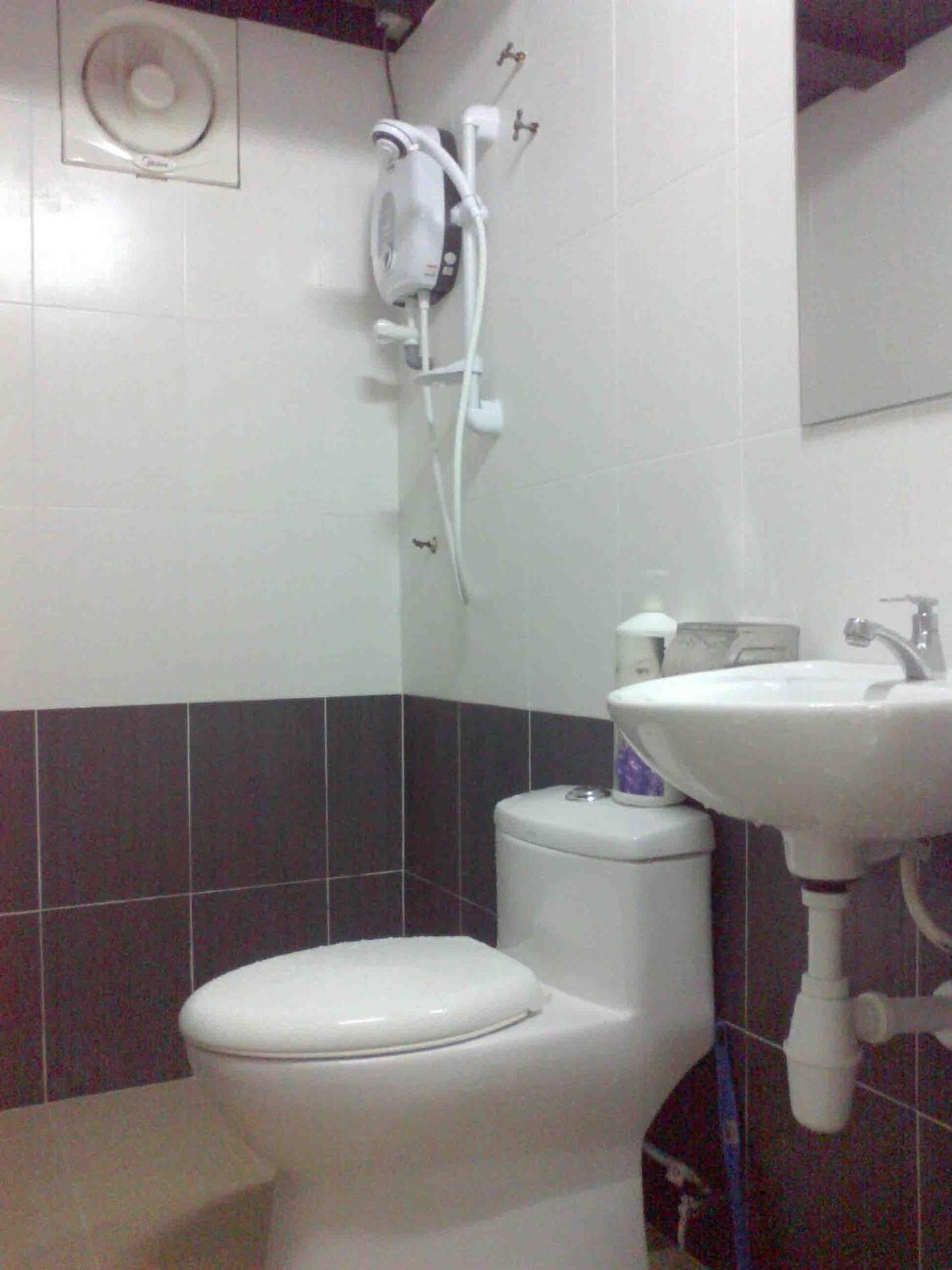 Pan Homestay Kuantan Bagian luar foto